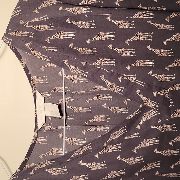 H&M Conscious Giraffe Print Top - Picture 2 of 7